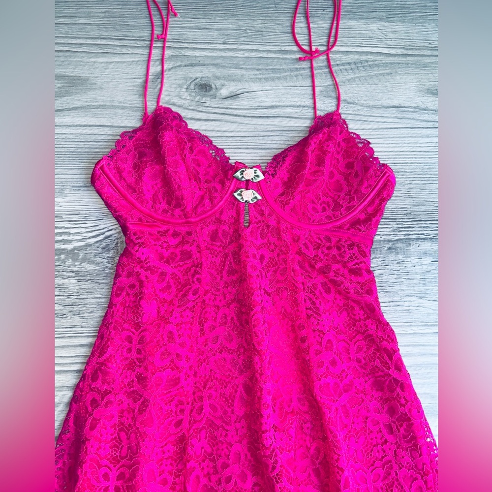 💕🍋For Love & Lemons Fuchsia Lace Mini Dress Victoria Secret Small NWT🎀 - Picture 5 of 14